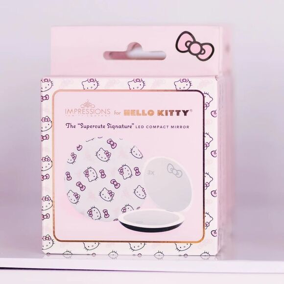 Hello Kitty® "Supercute Signature" Print LED Compact Mirror - Picture 6 of 6